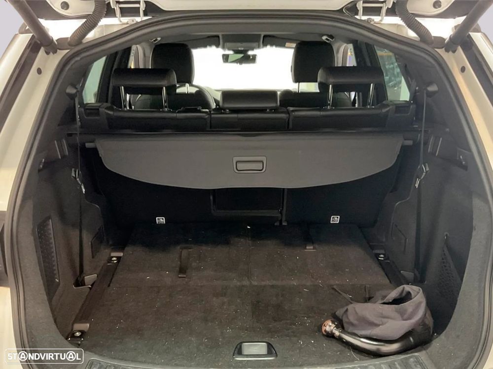 Land Rover Discovery Sport 2.0 D AWD R-Dynamic - 7