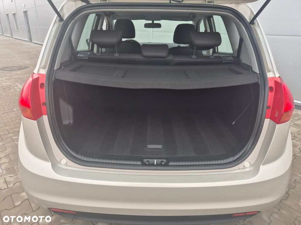 Kia Venga 1.4 CVVT ISG Edition 7 - 11