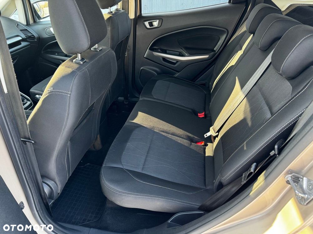 Ford EcoSport - 12