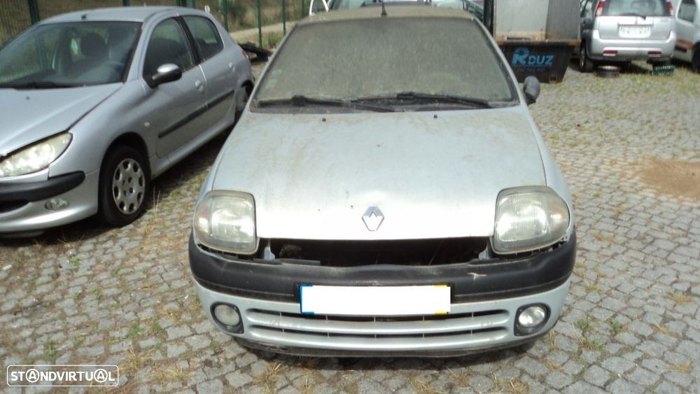 Renault Clio 1.9D Van 1999 - Para Peças - 1