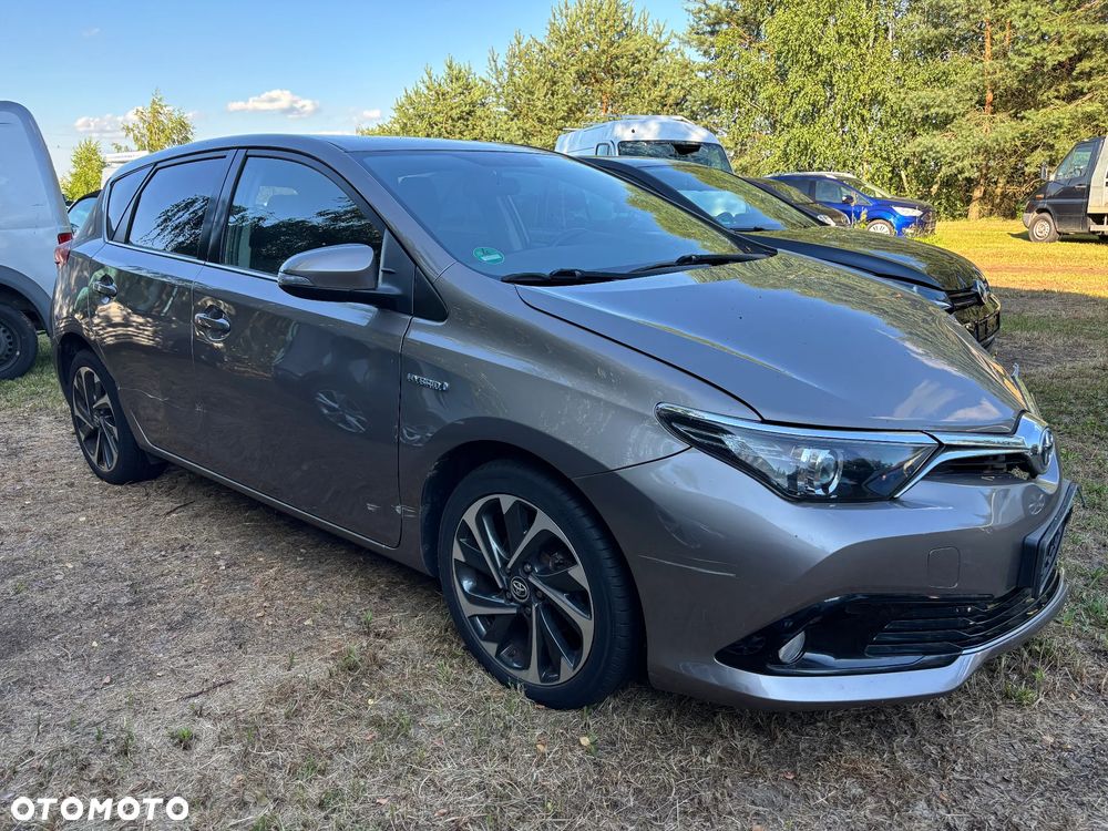 Toyota Auris - 11
