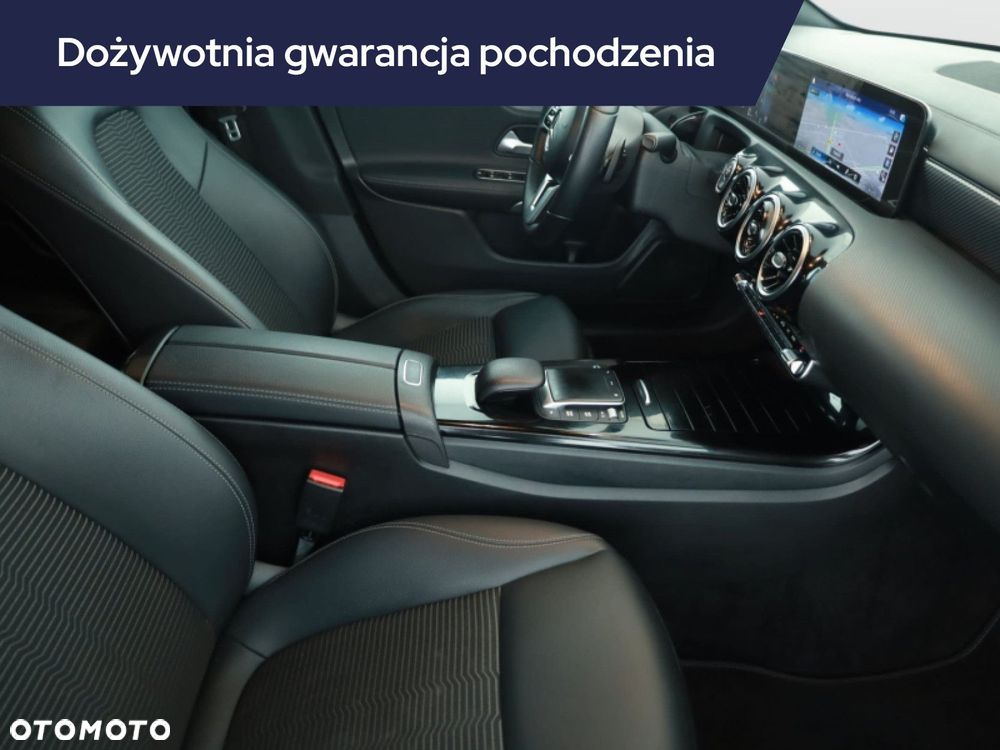 Mercedes-Benz CLA - 9
