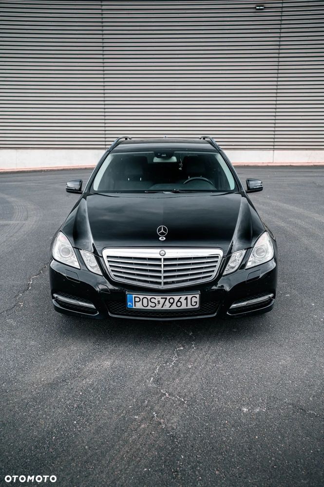 Mercedes-Benz Klasa E 200 CDI DPF BlueEFFICIENCY 7G-TRONIC Elegance - 4