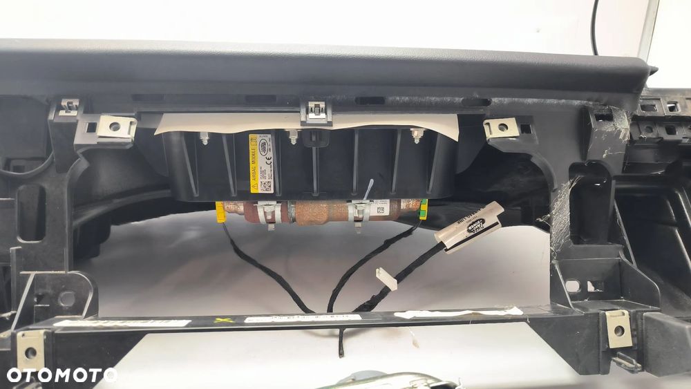 Land Rover Range Rover L405 4.4 D automat 2014 Deska rozdzielcza - 11