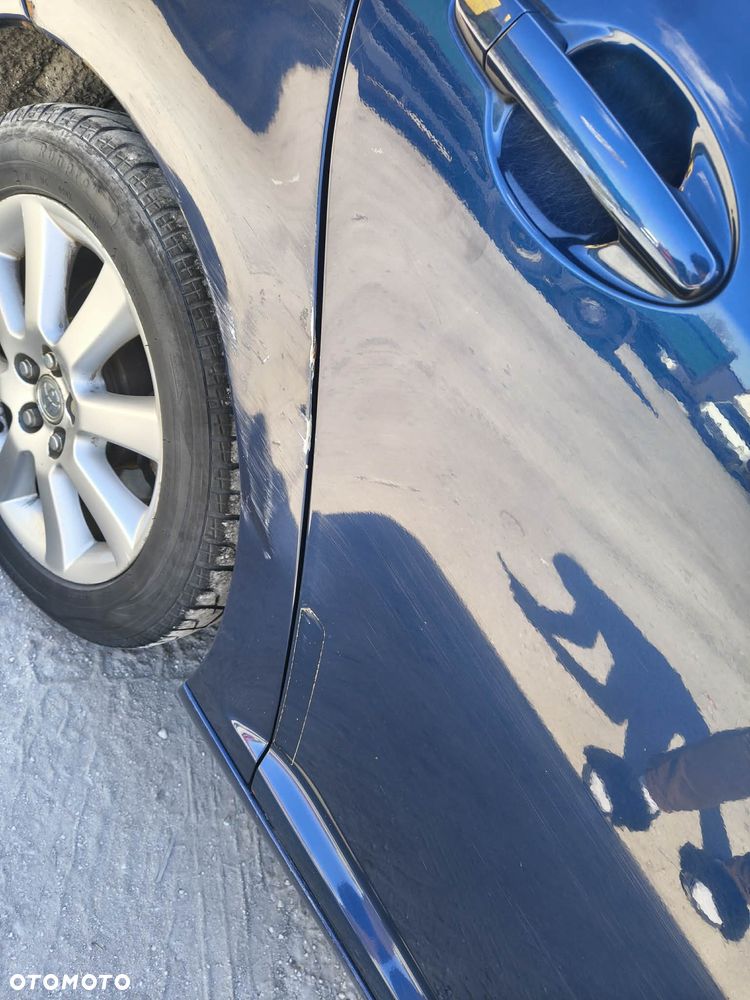 Toyota Avensis - 5