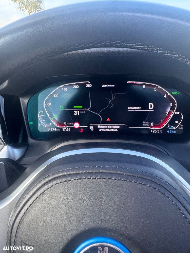 BMW Seria 3 330e xDrive AT PHEV - 12