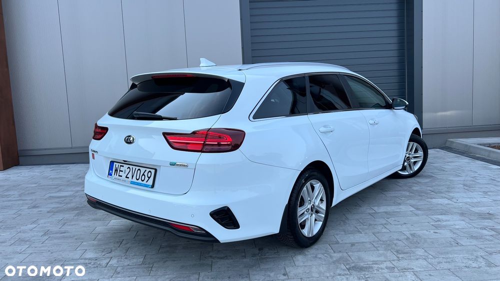 Kia Ceed 1.6 CRDi mHEV L - 4