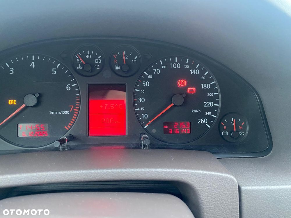 Audi A6 Limousine 2.4 - 6