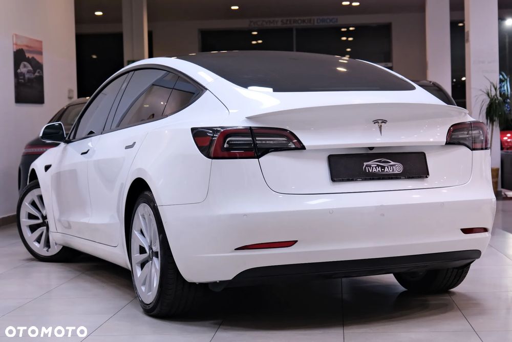 Tesla Model 3 Standard Range Plus - 7