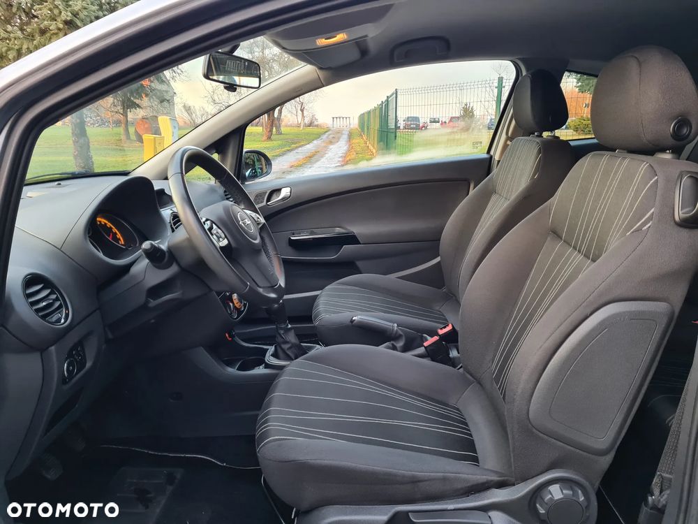 Opel Corsa - 11