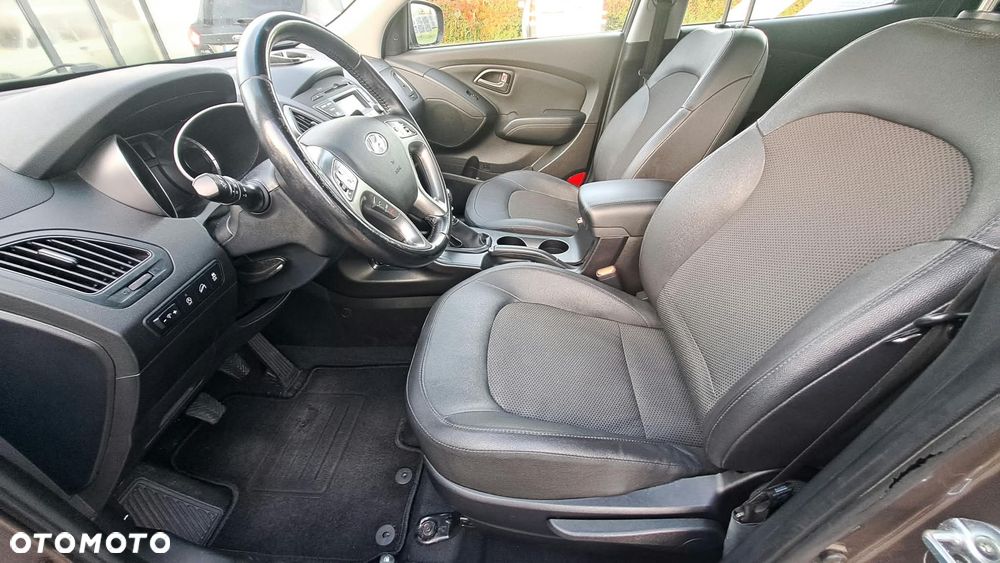 Hyundai ix35 - 23