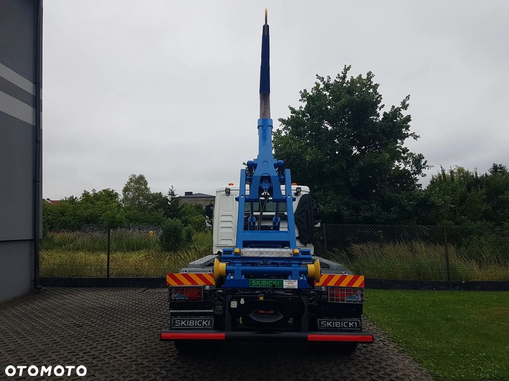 MAN TGL 12.220 HAKOWIEC SKIBICKI 4x2 KLIMA HAKOWIEC DO KONTENERÓW MANUAL 12T POD KONTENERY - 24