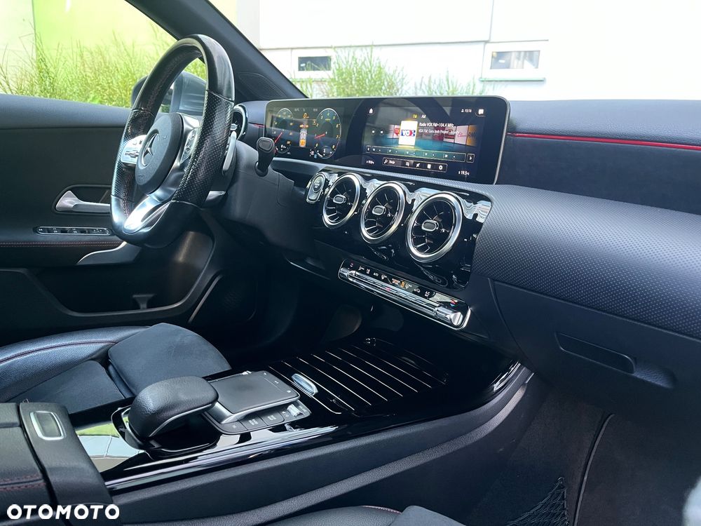 Mercedes-Benz Klasa A 180 7G-DCT Edition AMG Line - 18