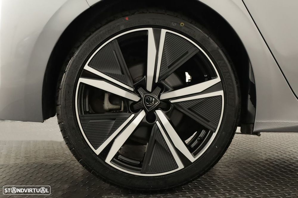 Peugeot 308 1.2 PureTech GT EAT8 - 5