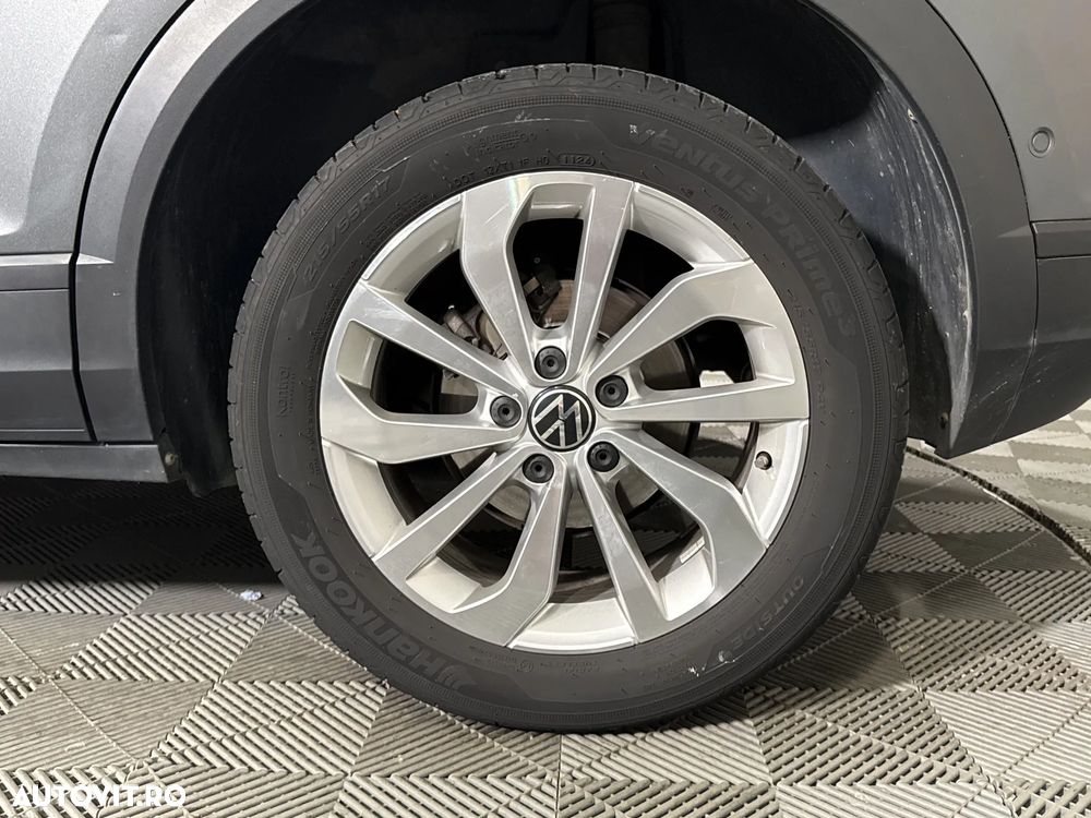 Volkswagen T-Roc - 14