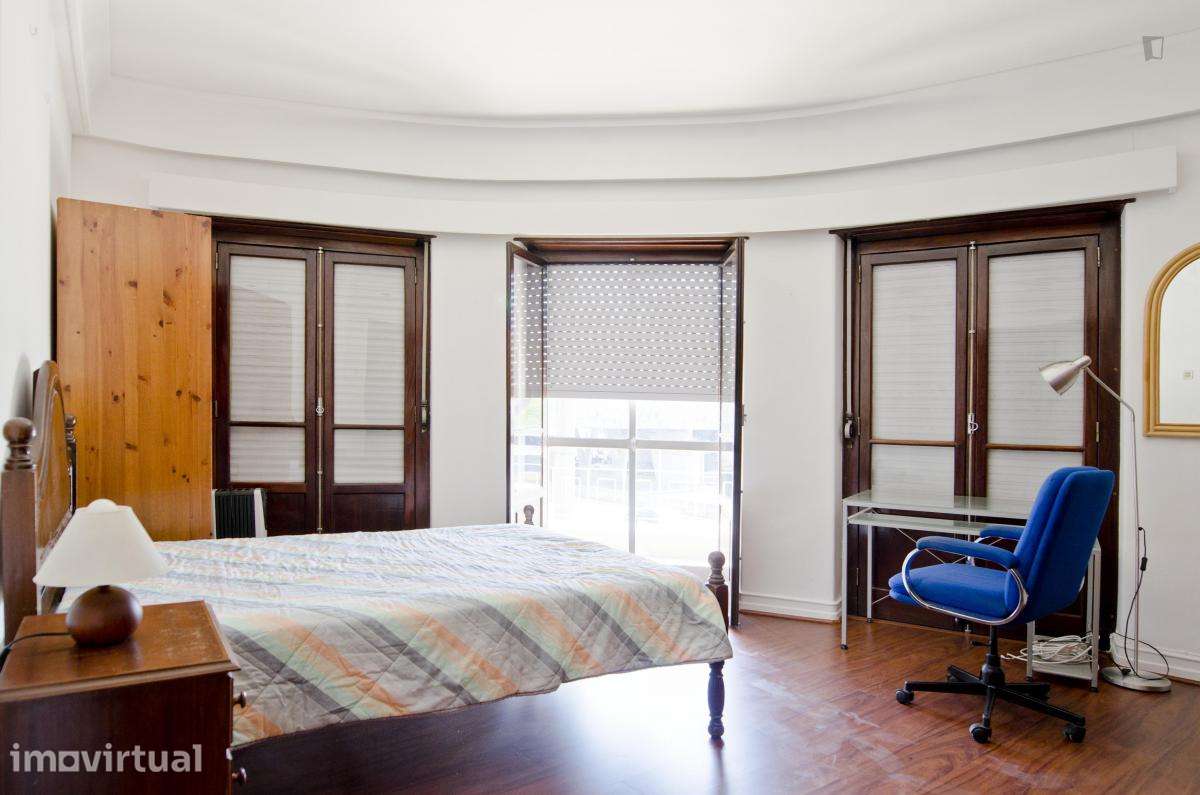 Quarto - localizado em Entrecampos Lisbon - Grande imagem: 2/18