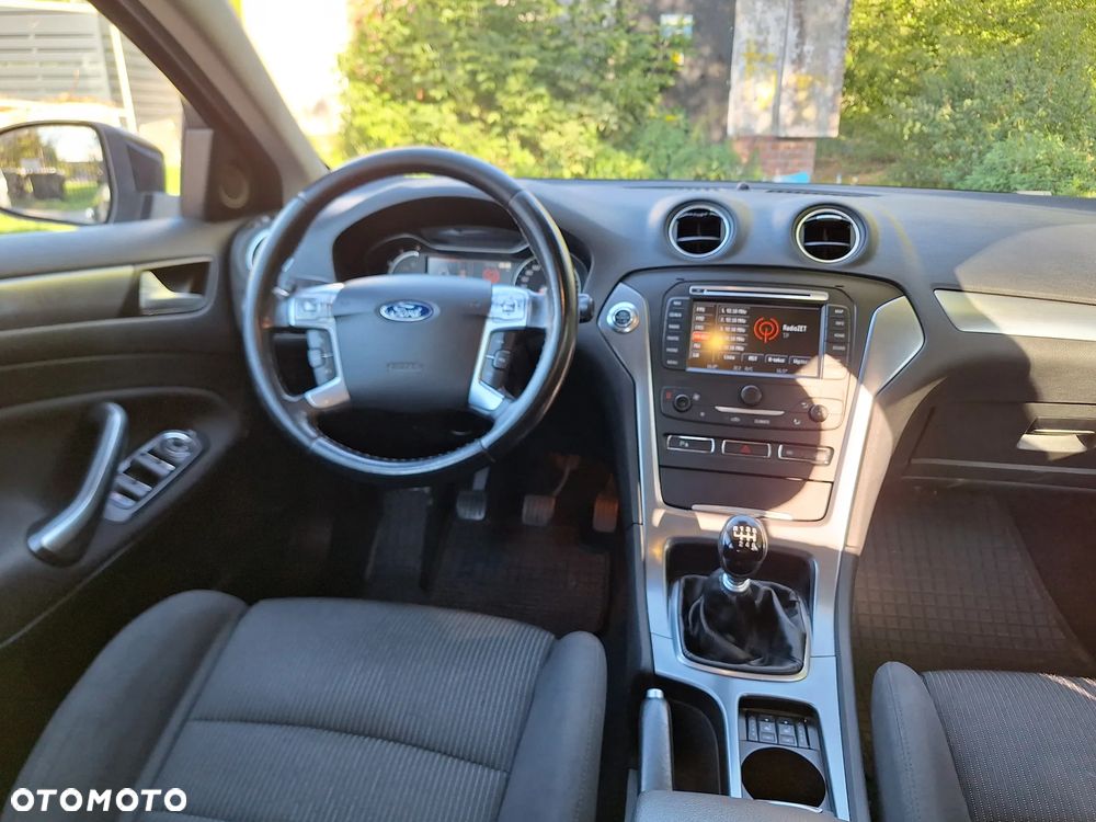 Ford Mondeo 2.0 TDCI Business Edition - 17
