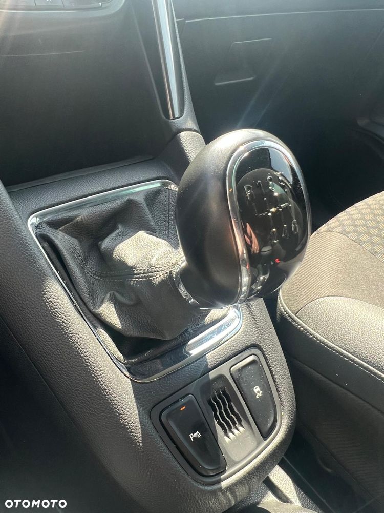 Opel Zafira - 25