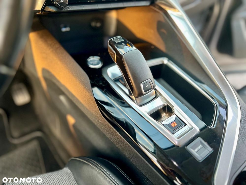 Peugeot 5008 1.6 THP Allure S&S EAT6 - 32