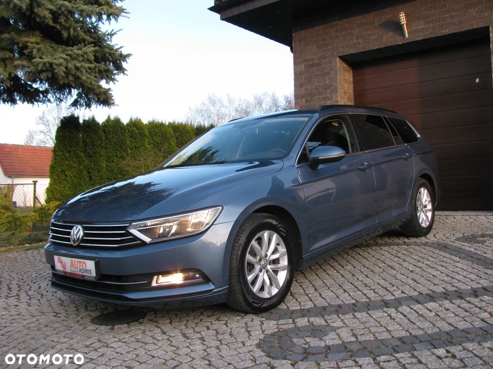 Volkswagen Passat 2.0 TDI SCR DSG Comfortline - 3