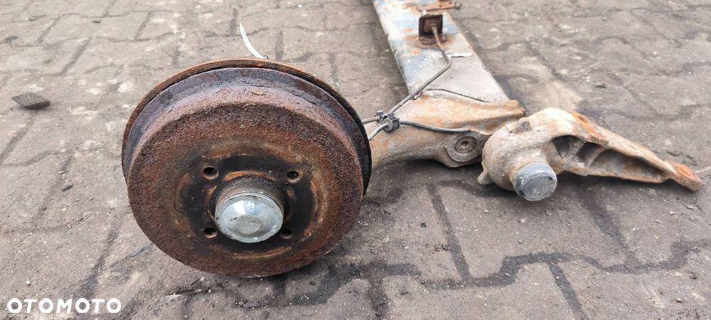 BELKA / SANKI TYŁ RENAULT KANGOO 1.5 DCI - 3