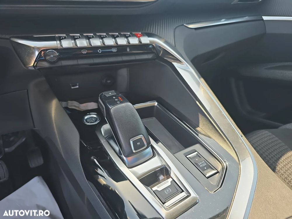 Peugeot 3008 - 16