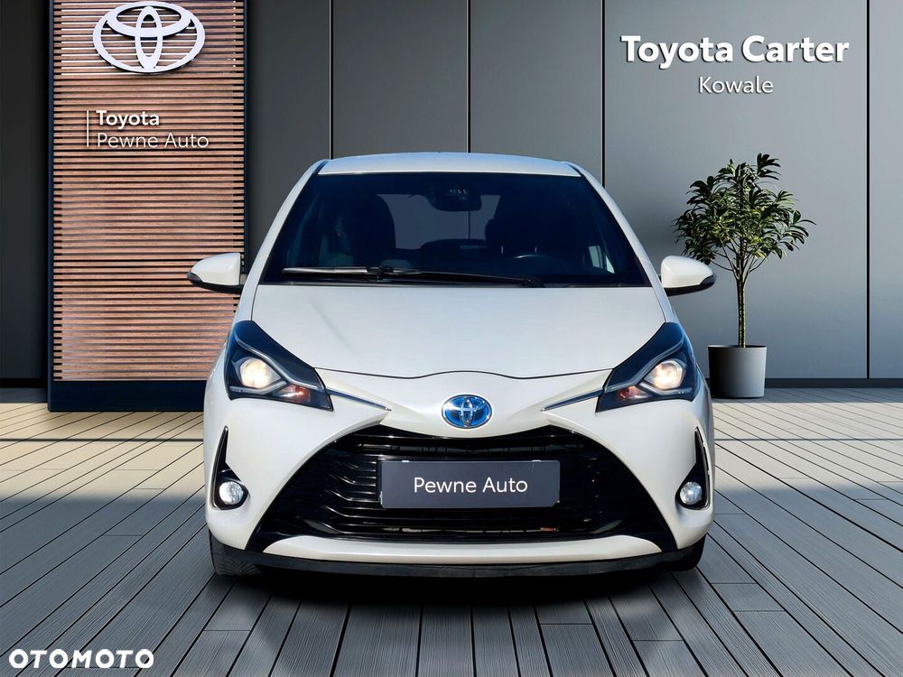 Toyota Yaris Hybrid 100 Dynamic - 9