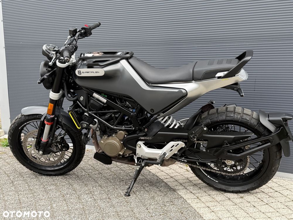 Husqvarna Svartpilen - 16
