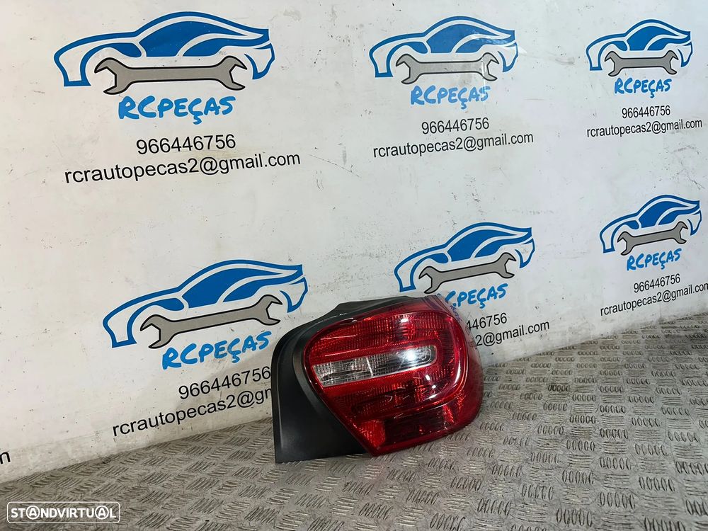 .Conjunto Farolins Tras Traseiros Esquerdo Direito Originais Mercedes Benz Classe A W176 2012 - 2018 - 11