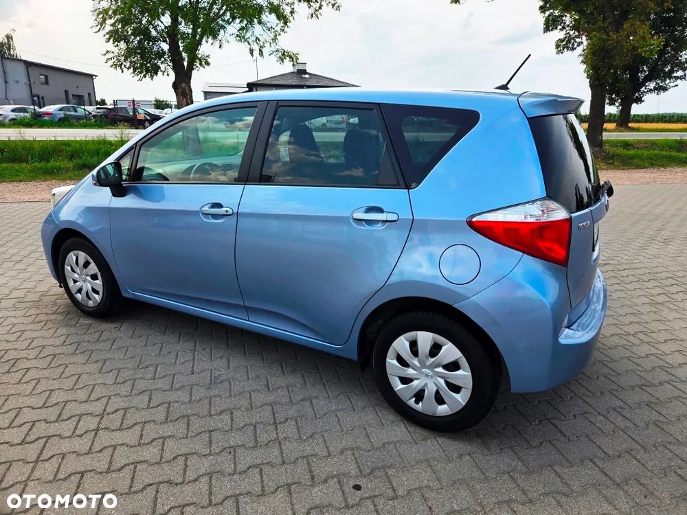 Toyota Verso S 1.33 Premium - 12