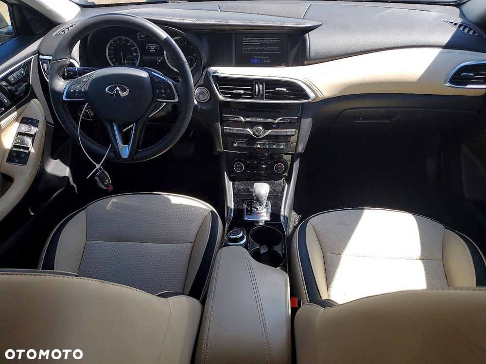 Infiniti QX30 2.0t DCT AWD Luxe Tech - 7