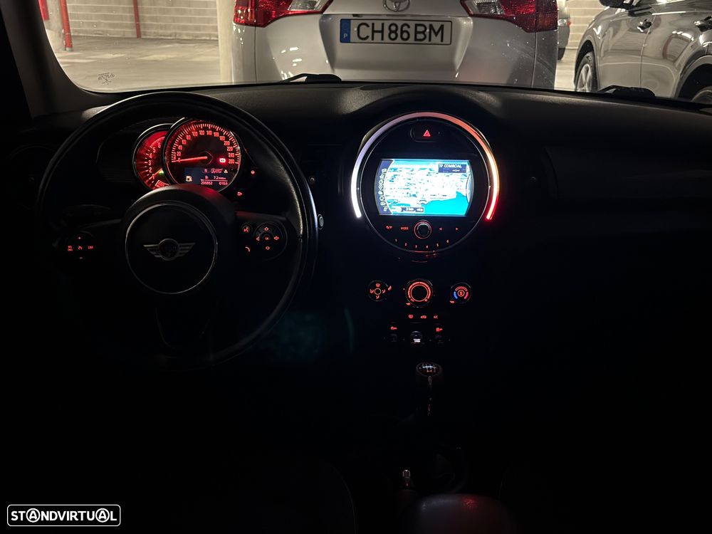 MINI 5 Portas Cooper D - 14