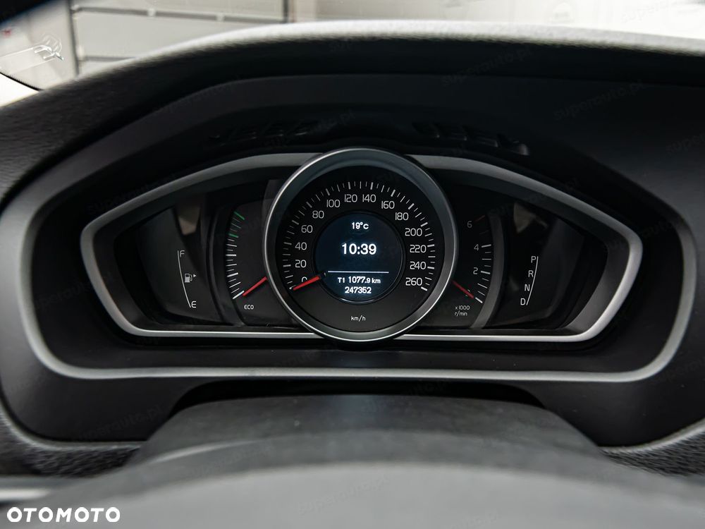 Volvo V40 - 14