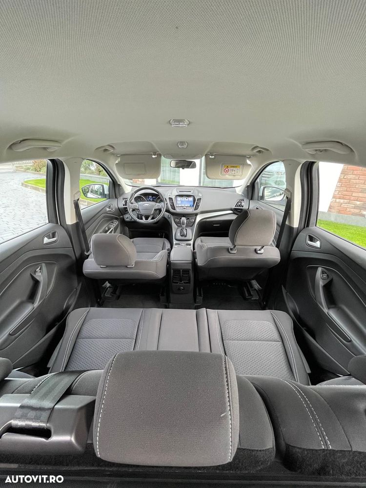 Ford Kuga 2.0 TDCi 4WD Powershift Titanium - 6