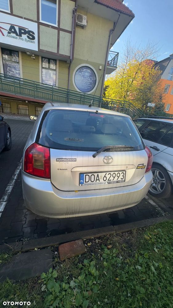 Toyota Corolla 2.0 D-4D Base - 2