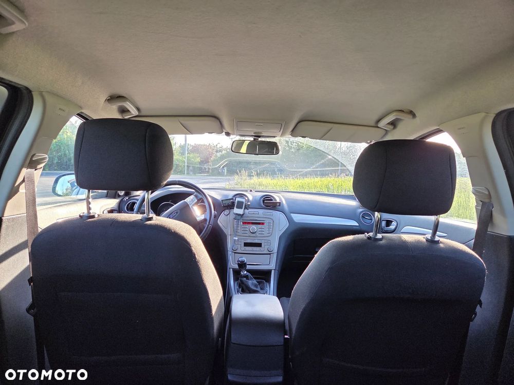 Ford Mondeo 2.0 TDCi Ghia - 9