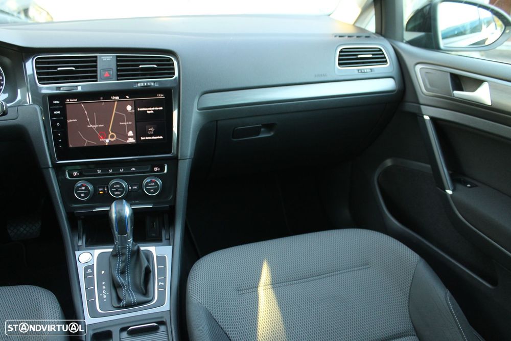 VW e-Golf AC/DC - 36