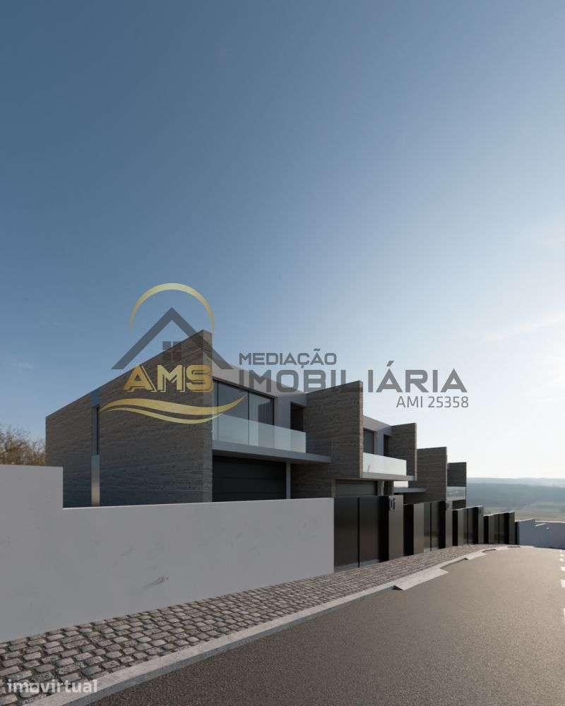 TERRENO DE CONSTRUÇÃO PARA 3 MORADIAS EM BANDA - Grande imagem: 3/17