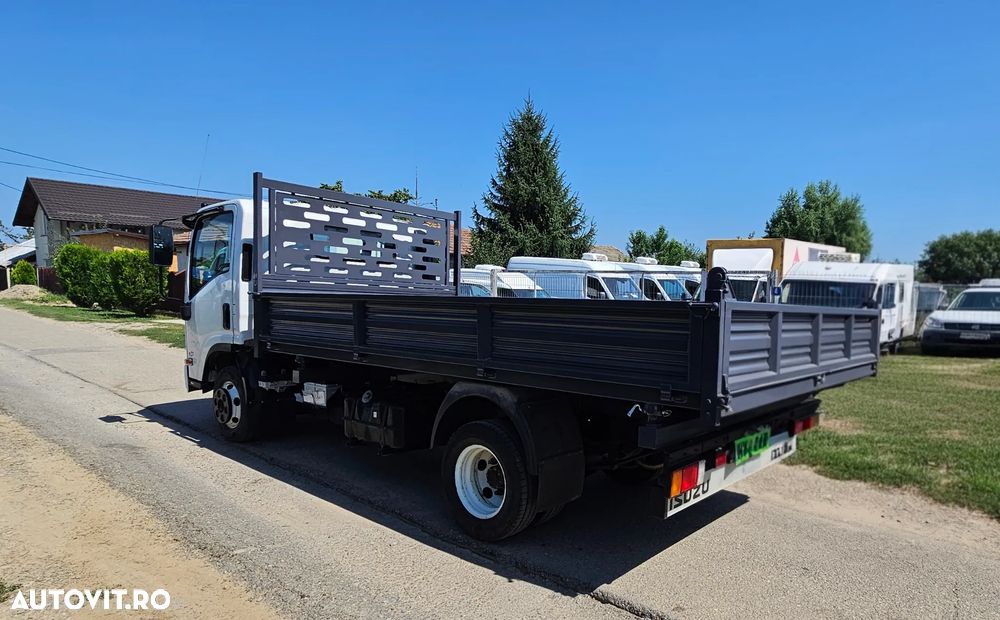 Isuzu Basculabila - 13