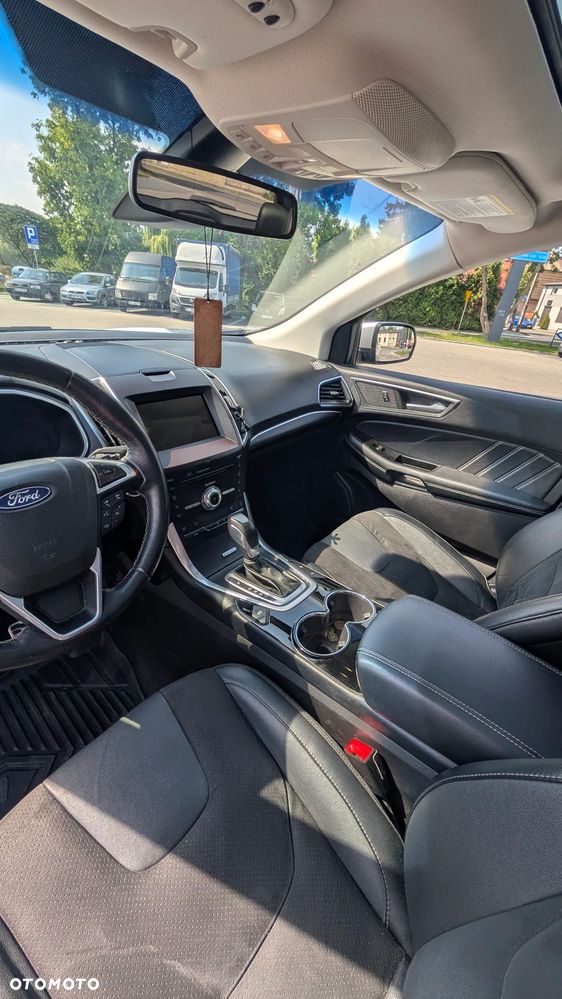 Ford Edge - 9