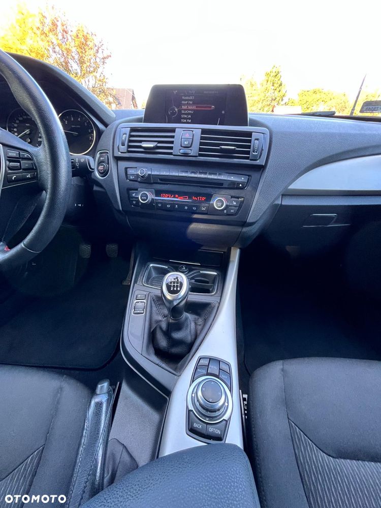 BMW Seria 1 114i - 12