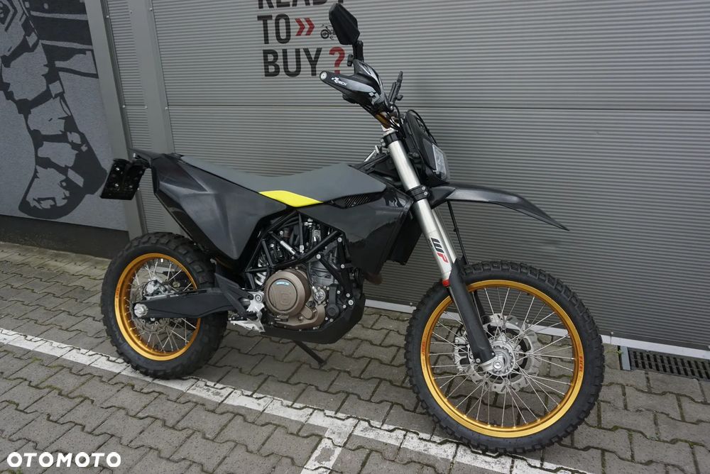 Husqvarna 701 - 1