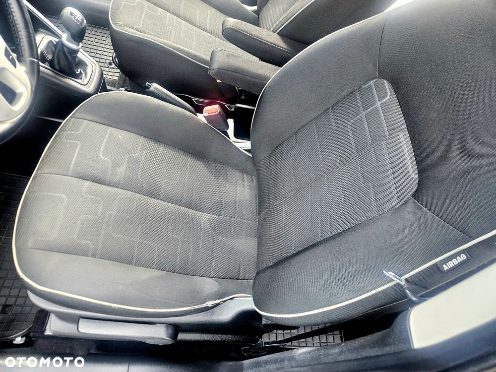 Kia Venga 1.6 CRDi 128 Edition 7 - 29