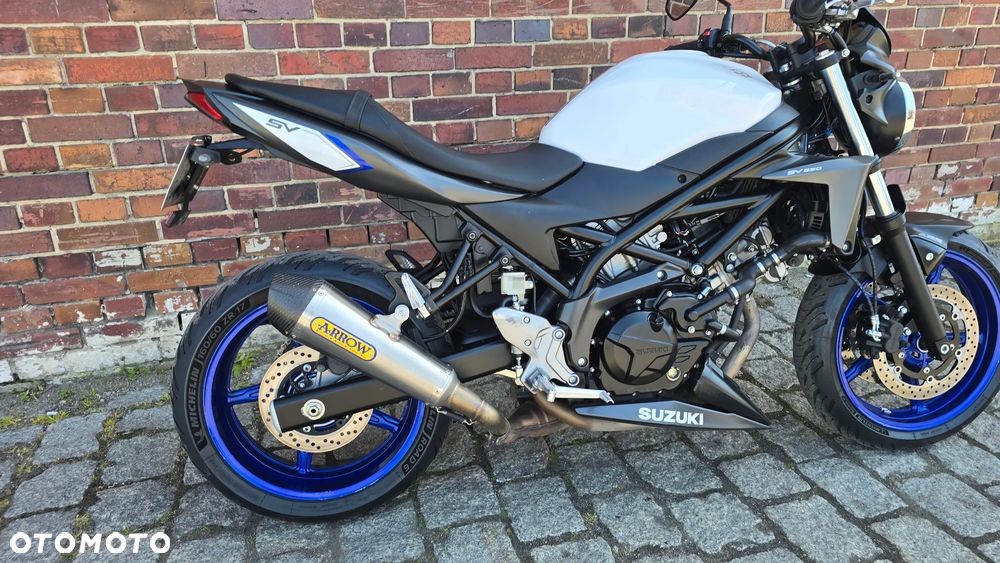 Suzuki SV - 19