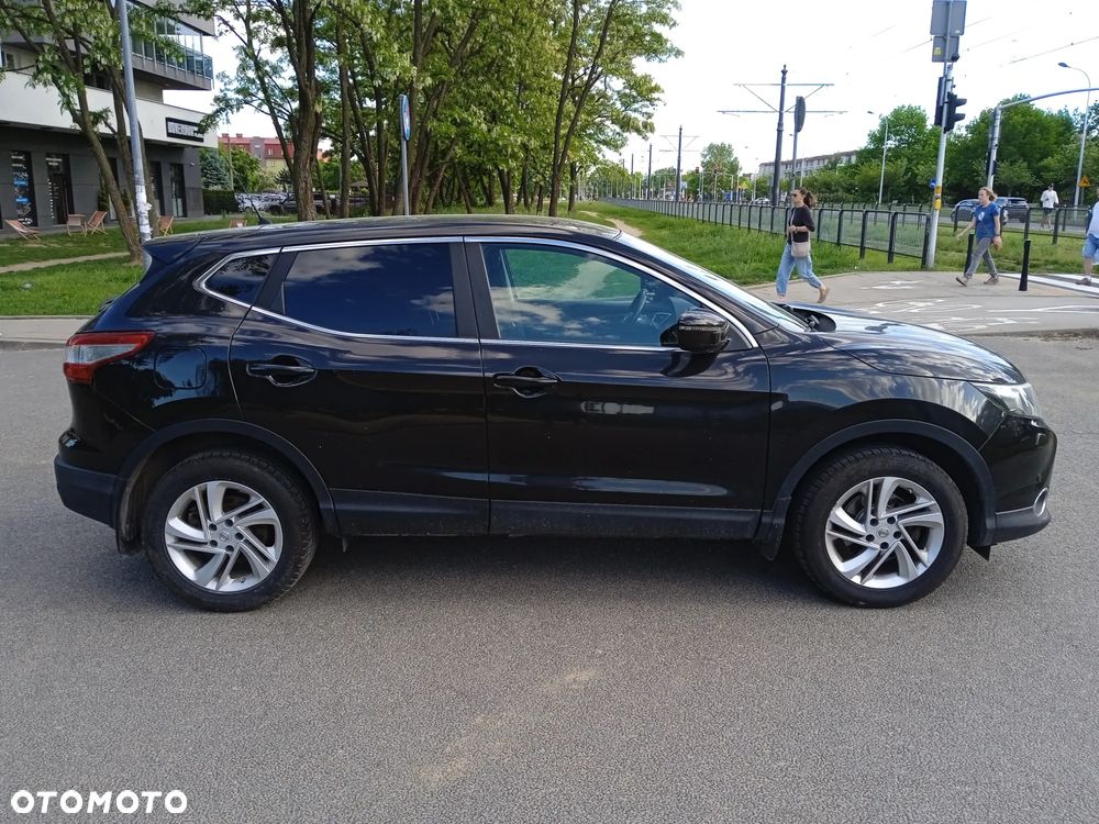 Nissan Qashqai 1.2 DIG-T N-Vision - 16