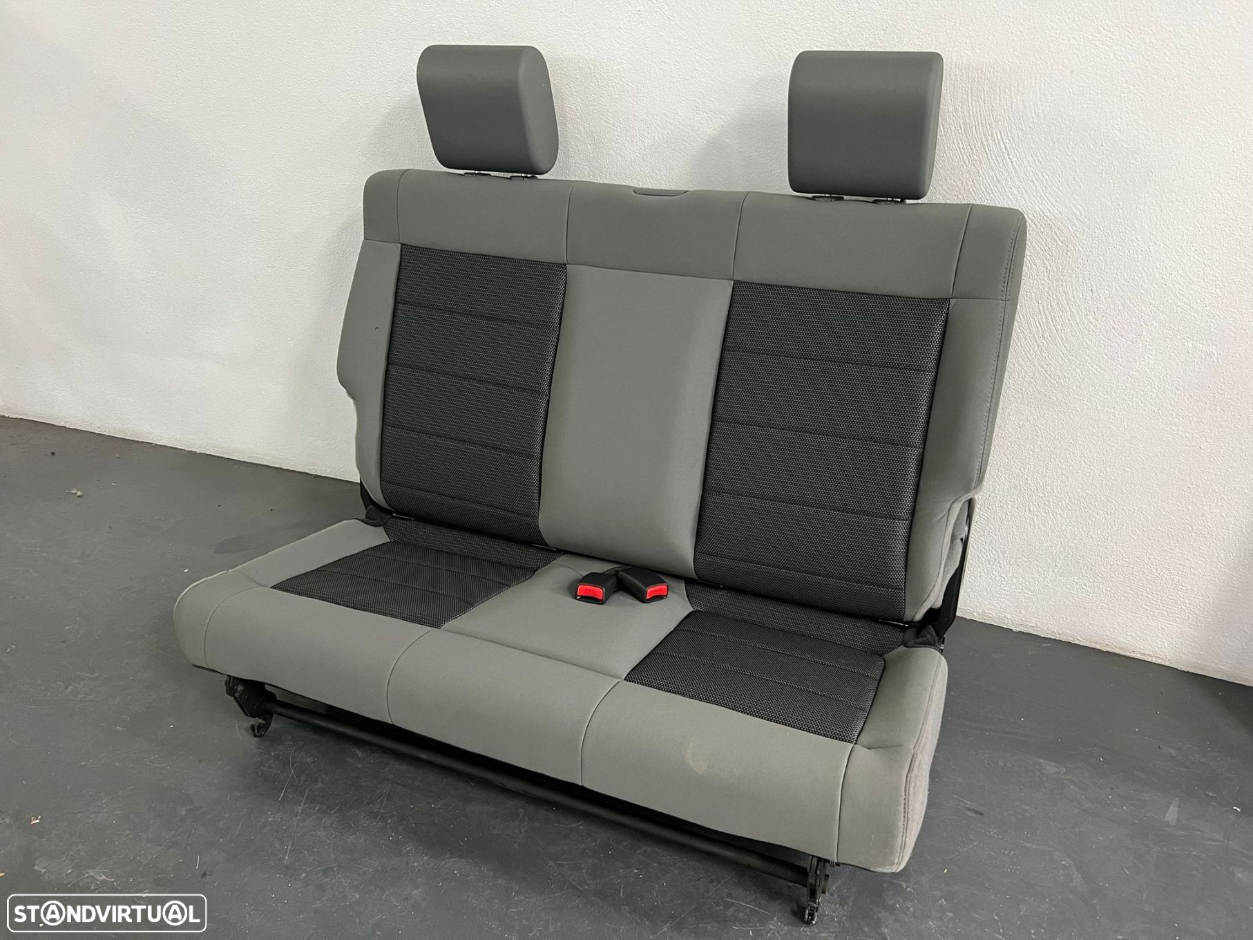 Jeep Wrangler - 16