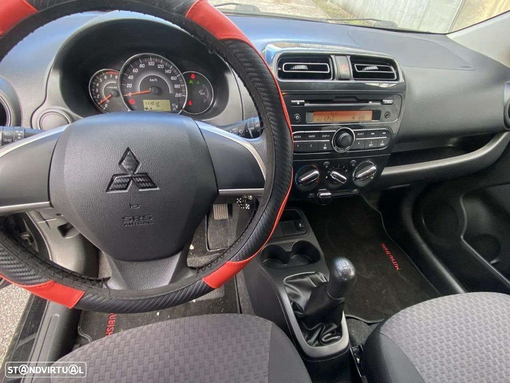 Mitsubishi Space Star - 9