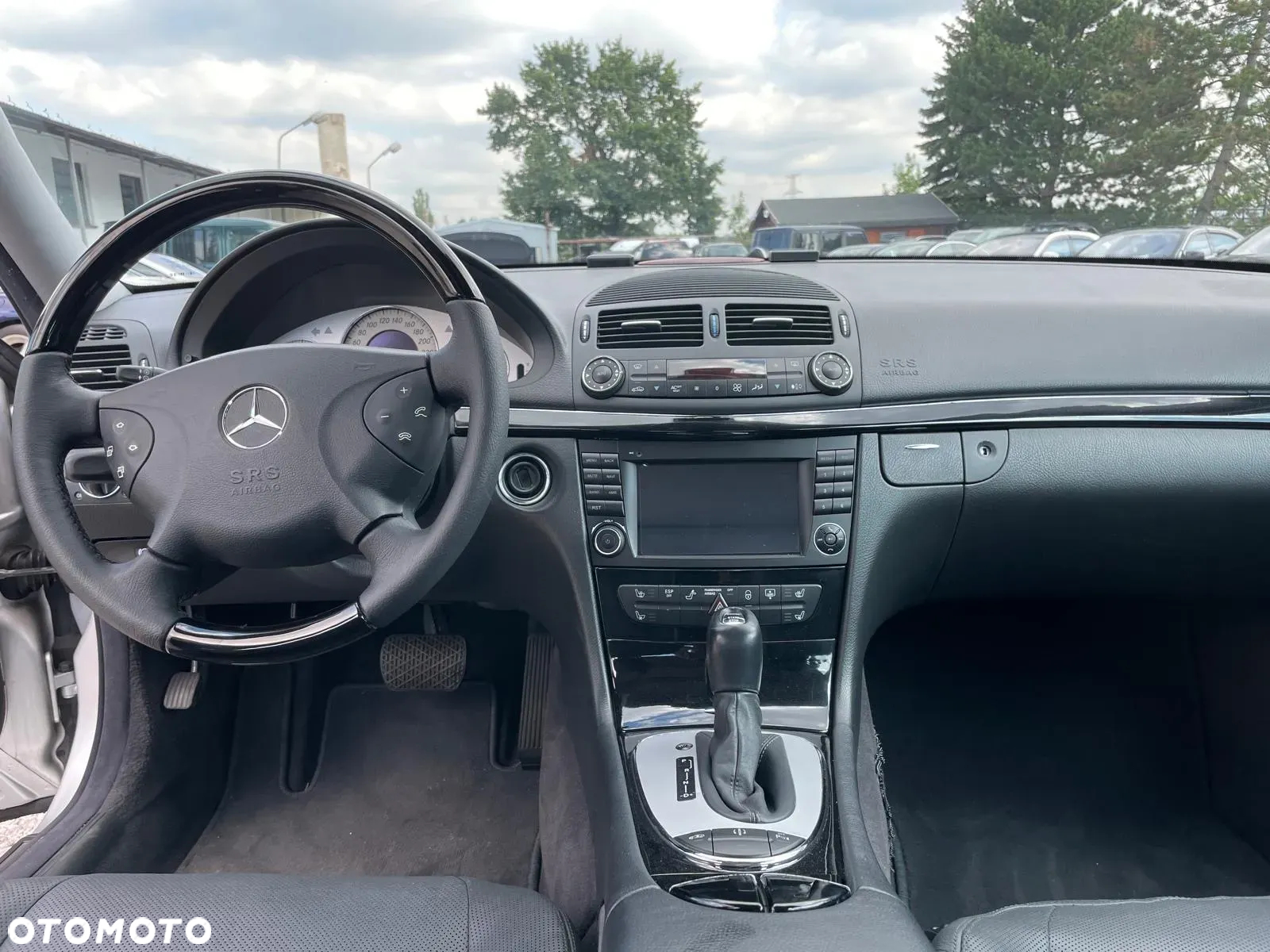 Mercedes-Benz Klasa E 500 Avantgarde - 8