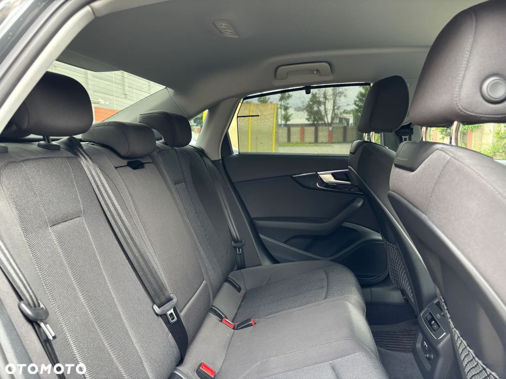 Audi A4 Limousine 40 TFSI mHEV Advanced S tronic - 23