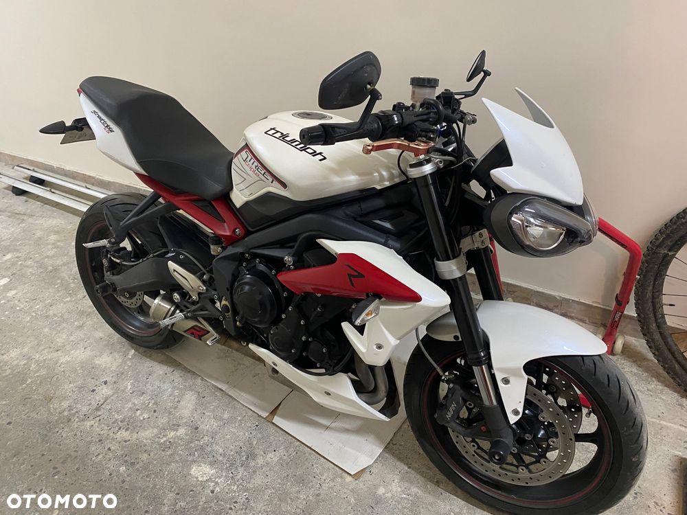 Triumph Street Triple - 2
